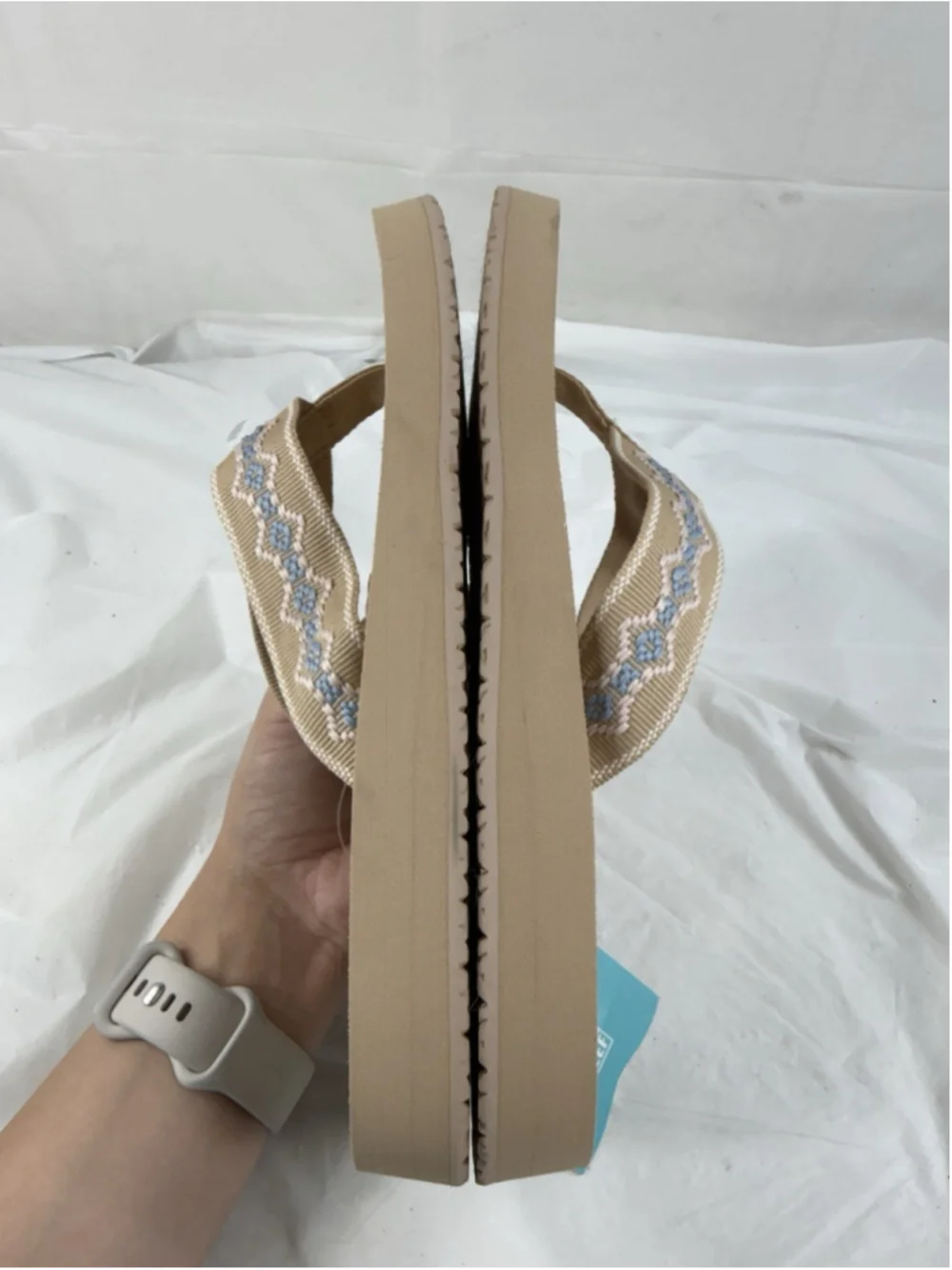 Reef Beige Foam Flip Flops Womens Size 8 Casual Beach Sandals